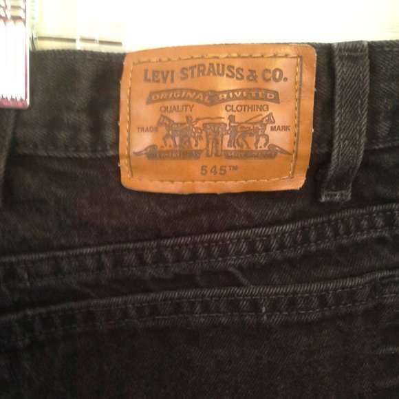 Levis mens jeans Size 46x30 Black Levis 545 Loose - Picture 5 of 11